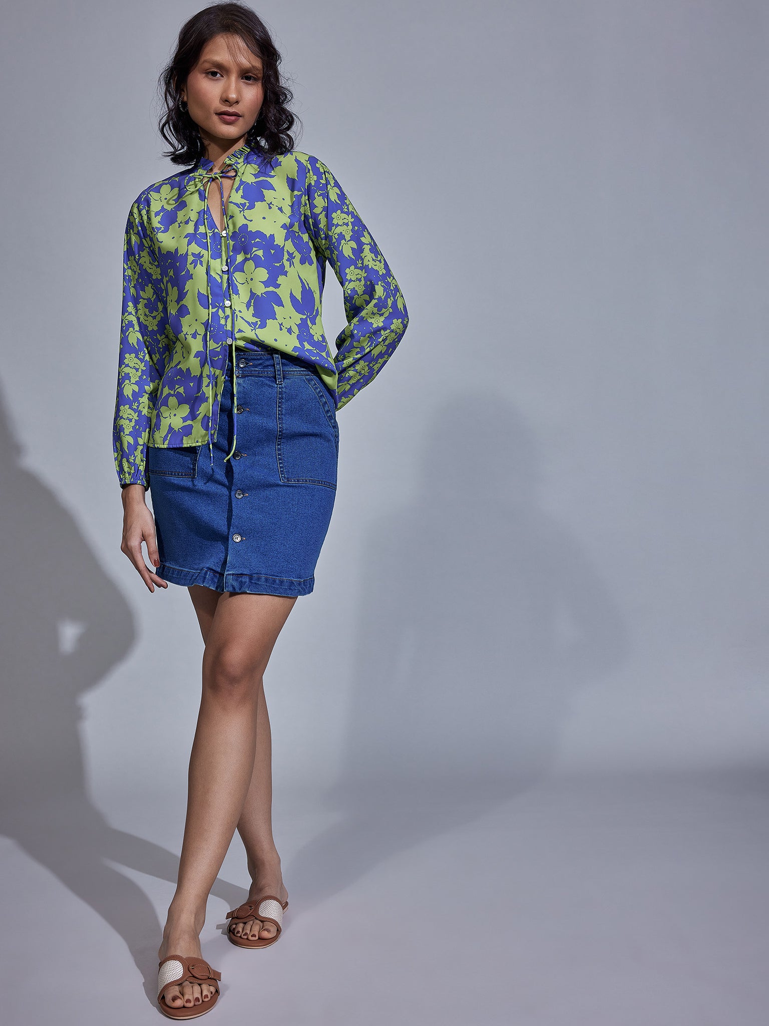 Blue & Pear Floral Print Shirt
Blue & Pear Floral Print Shirt