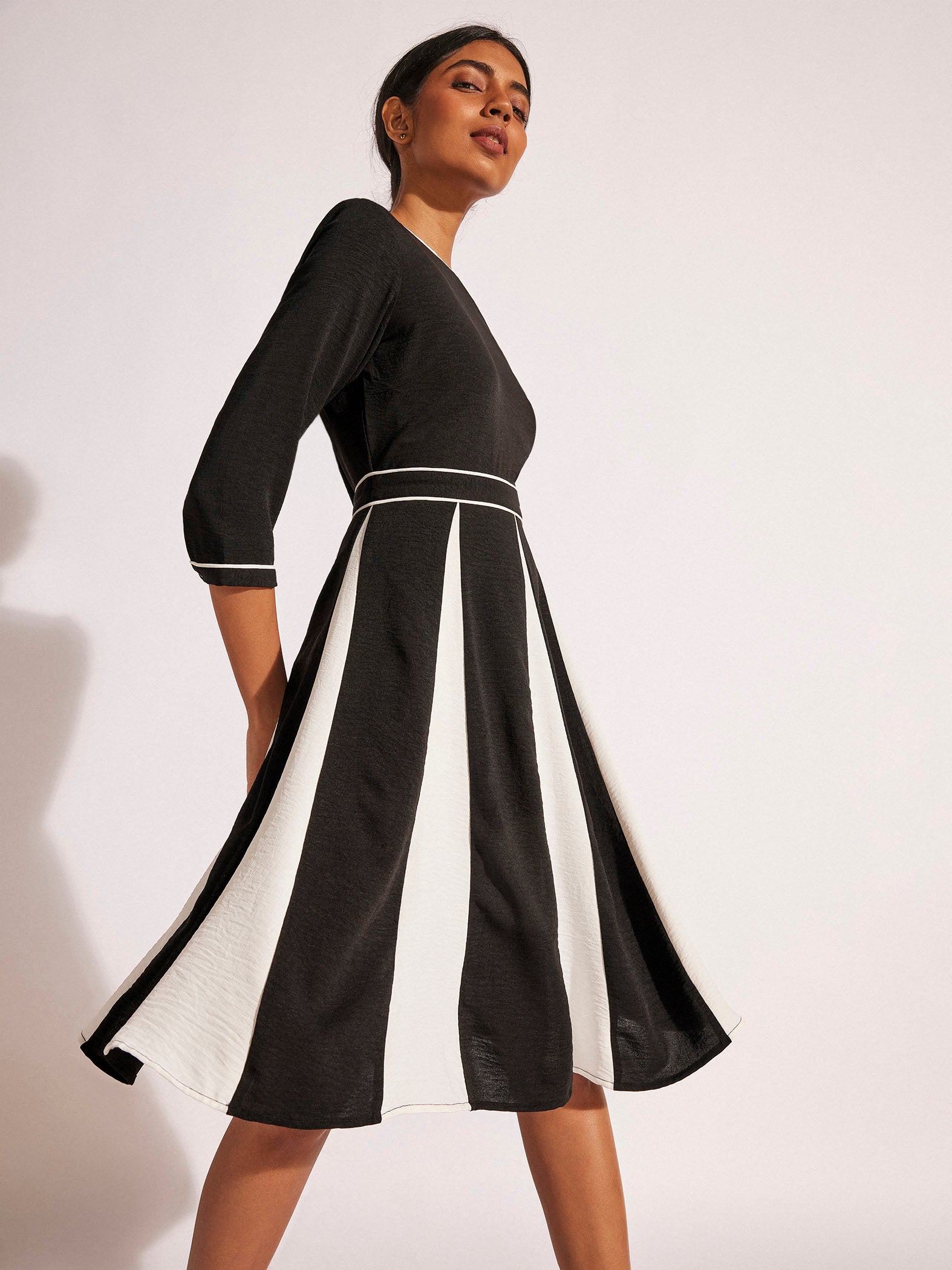 Monochrome Godet Panelled Dress