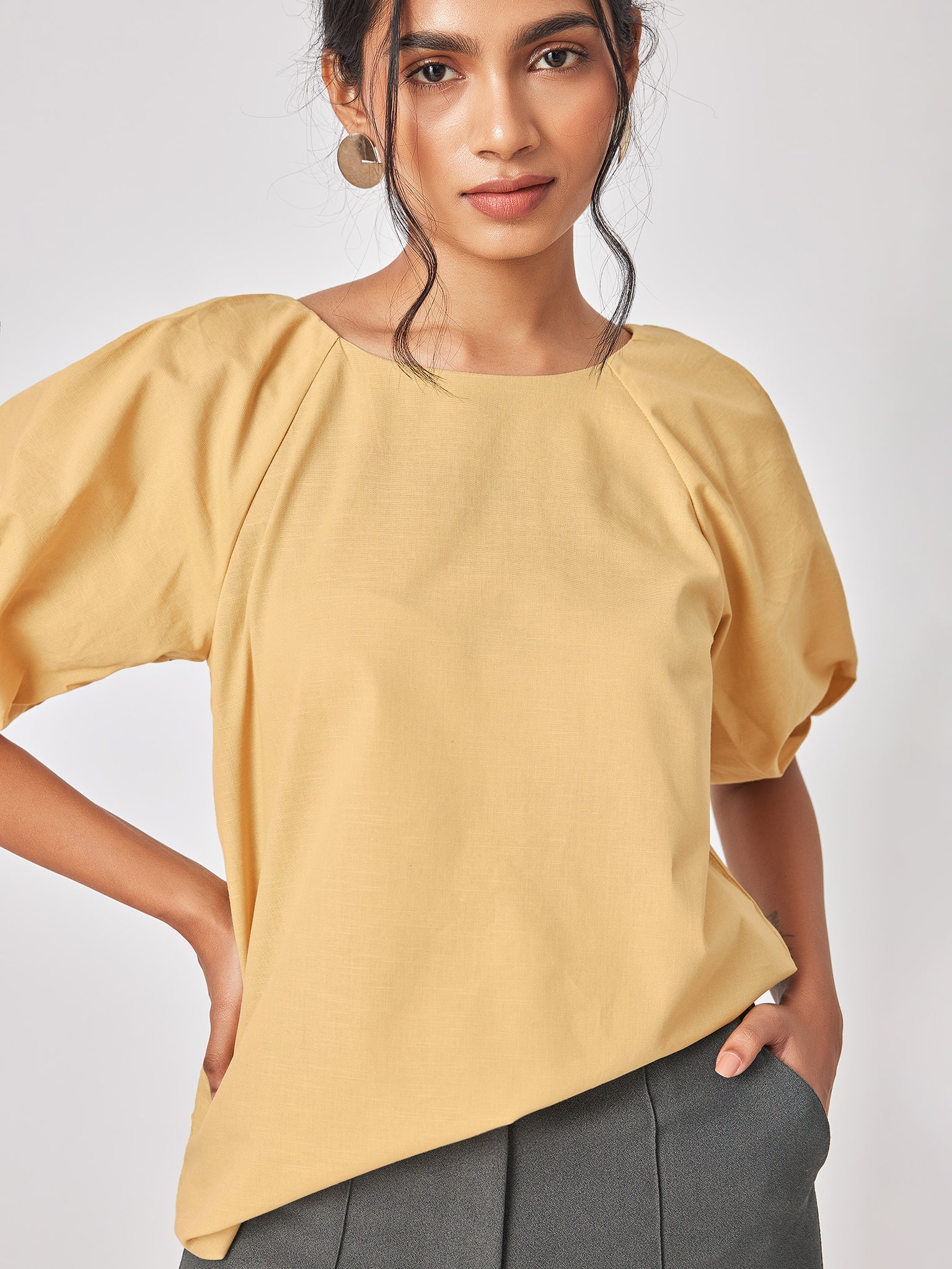 Ochre Linen Pleated Sleeve Top
Ochre Linen Pleated Sleeve Top