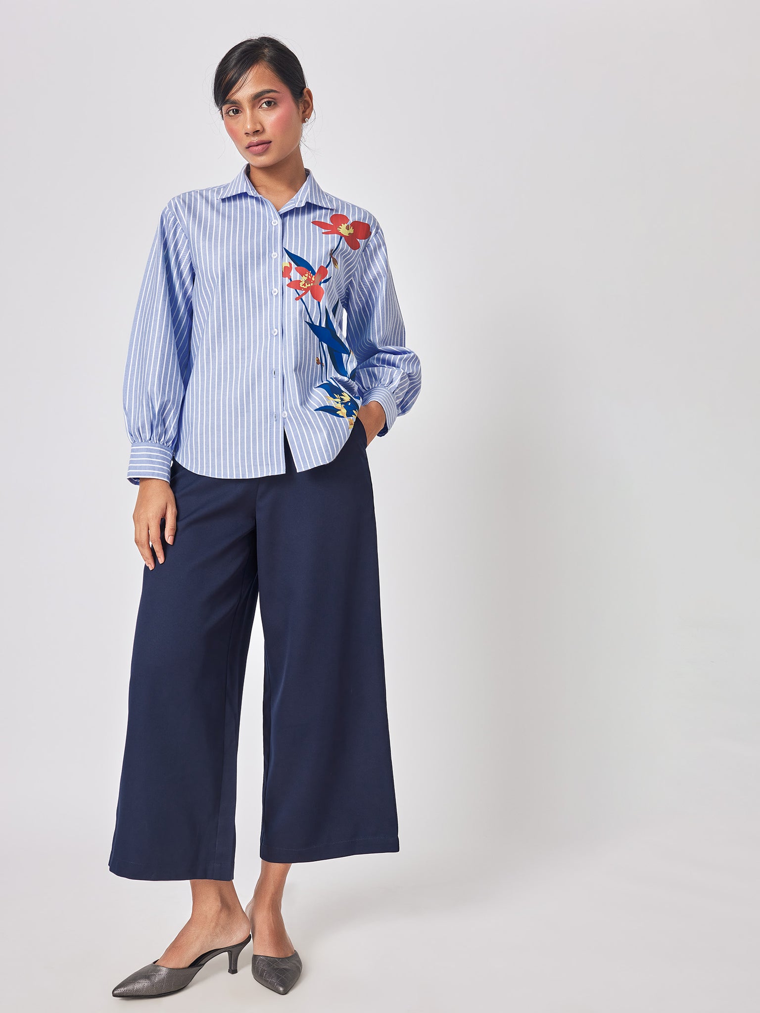 Hibiscus Print Detail Striped Shirt
Hibiscus Print Detail Striped Shirt