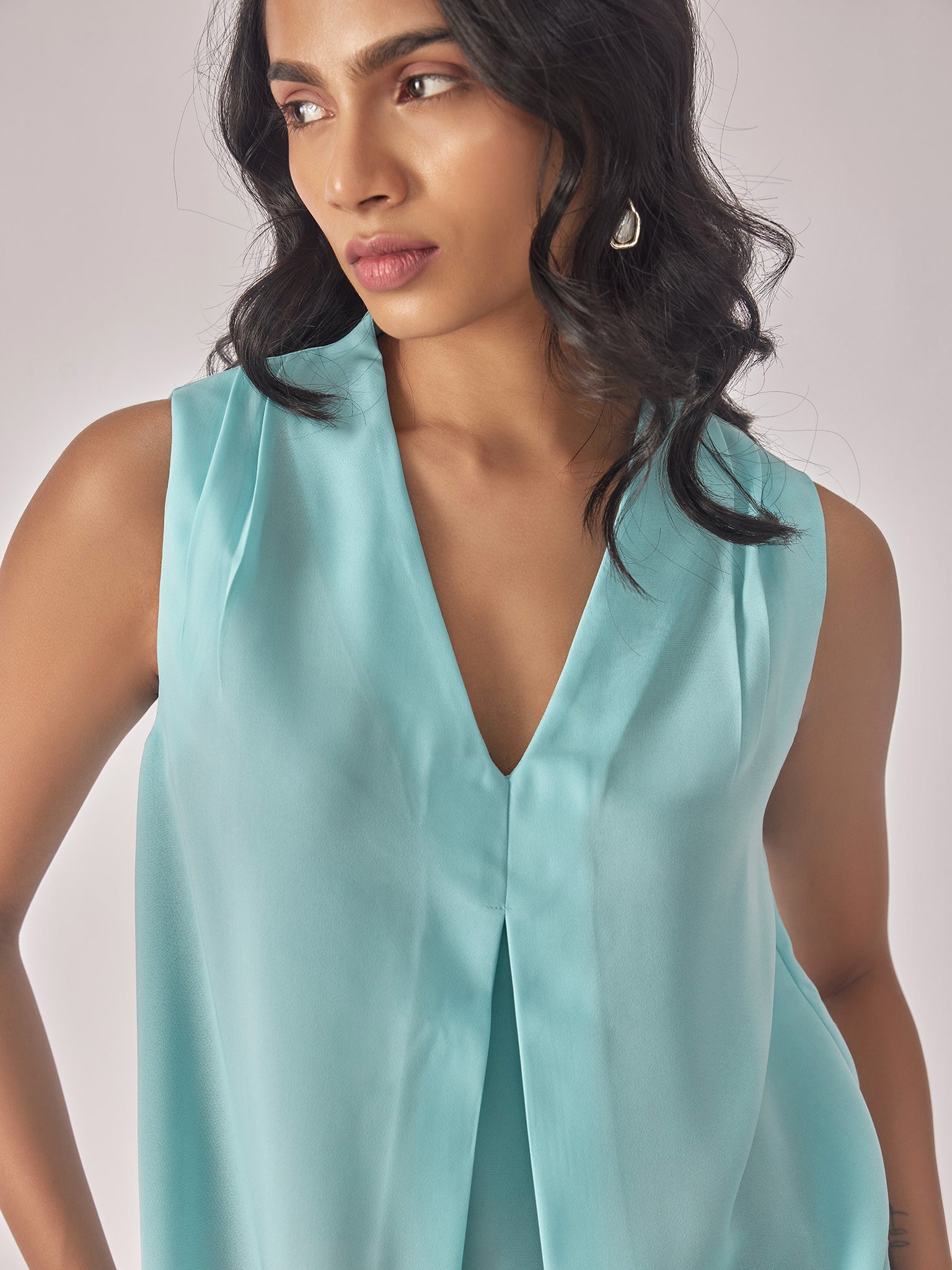 Sky Blue Inverted Pleat Top
Sky Blue Inverted Pleat Top