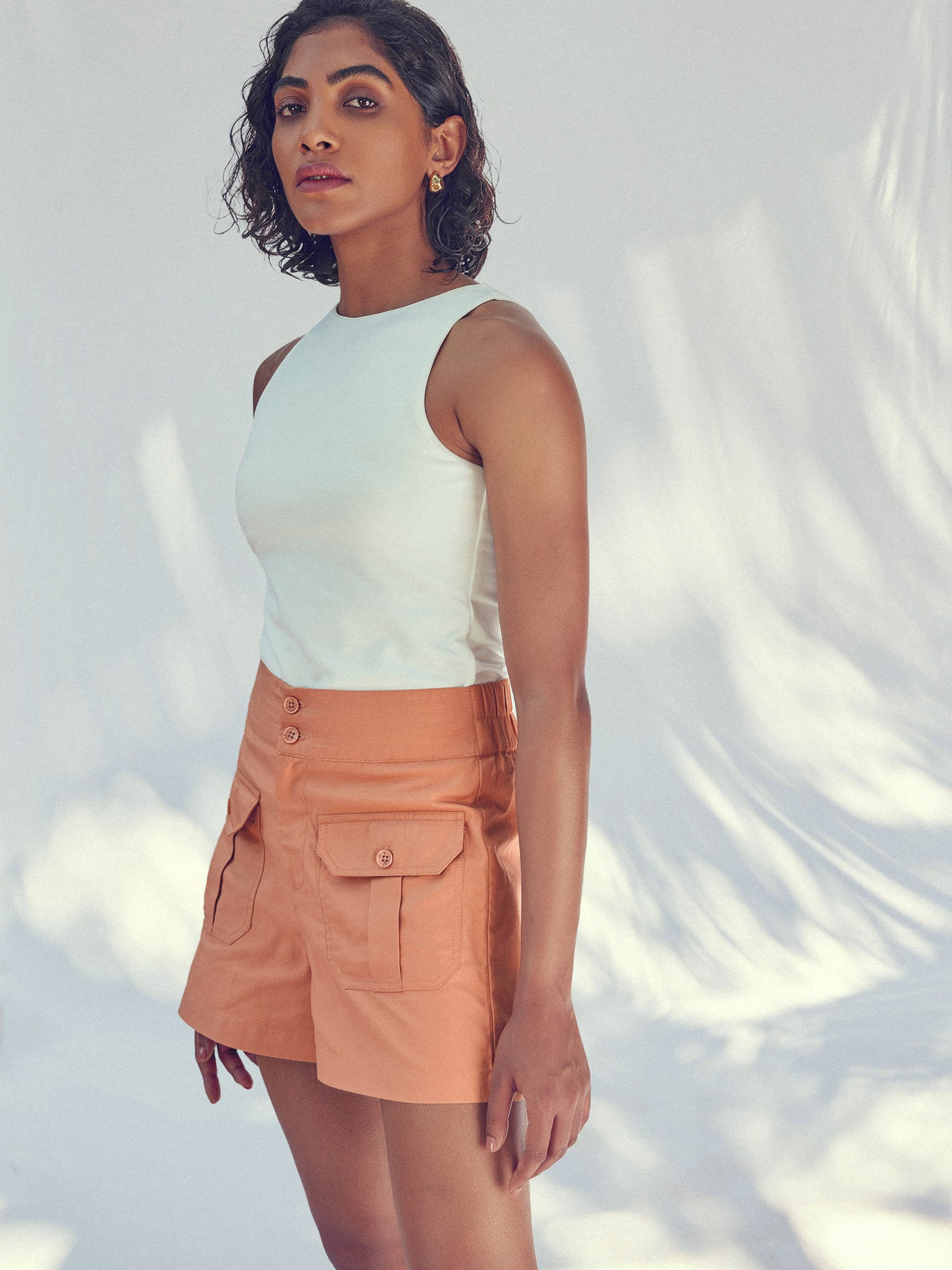 Beige Top Stitch Detail Shorts 
Beige Top Stitch Detail Shorts