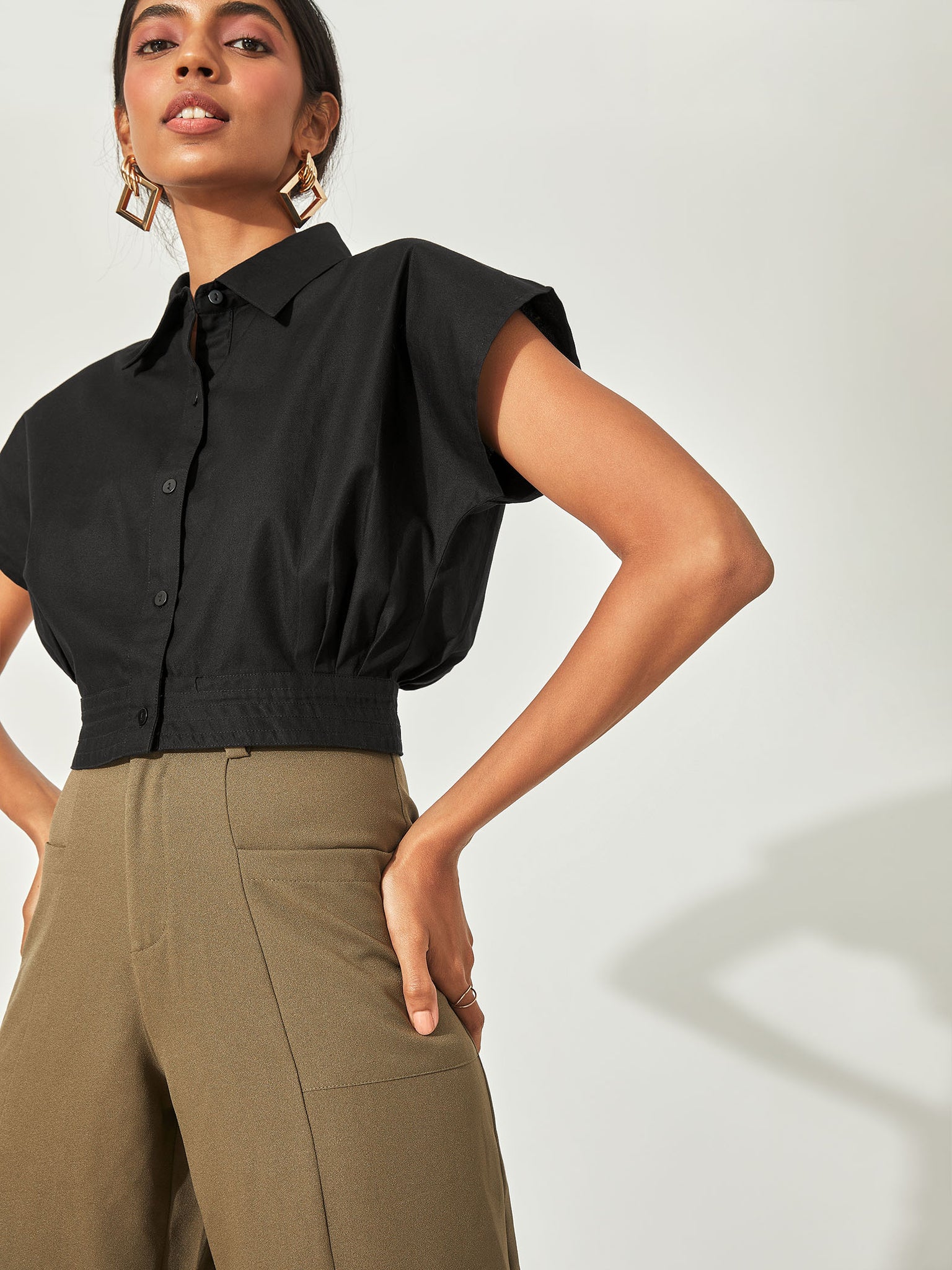 Black Crop Shirt
Black Crop Shirt