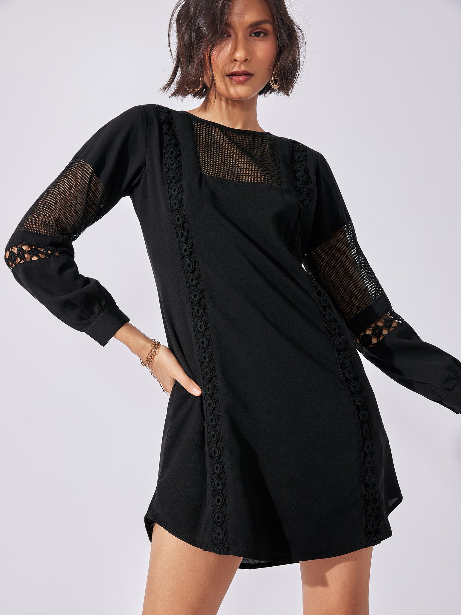 Black Lace Insert Shift Dress
Black Lace Insert Shift Dress