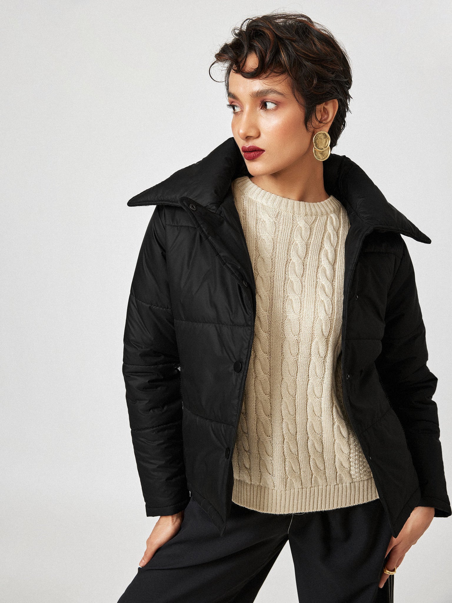 Black Oversized Puffer Jacket
Black Oversized Puffer Jacket
