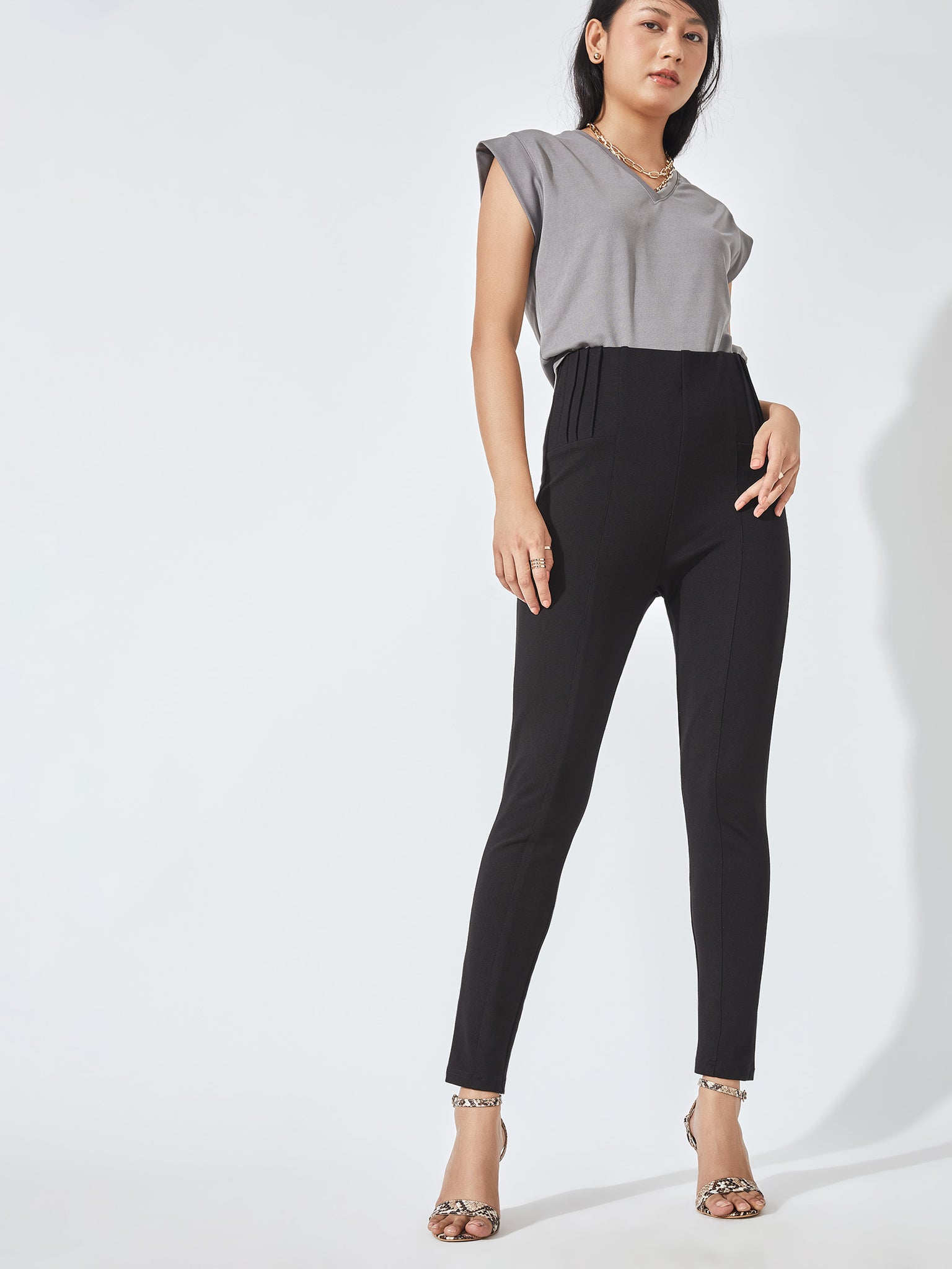 Black Pintuck Leggings
Black Pintuck Leggings