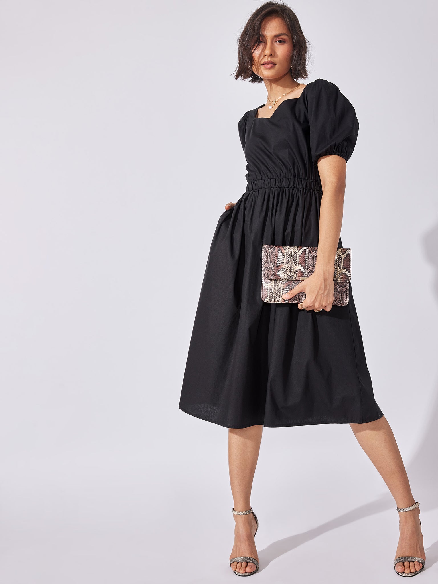 Black Puff Sleeve Dress
Black Puff Sleeve Dress