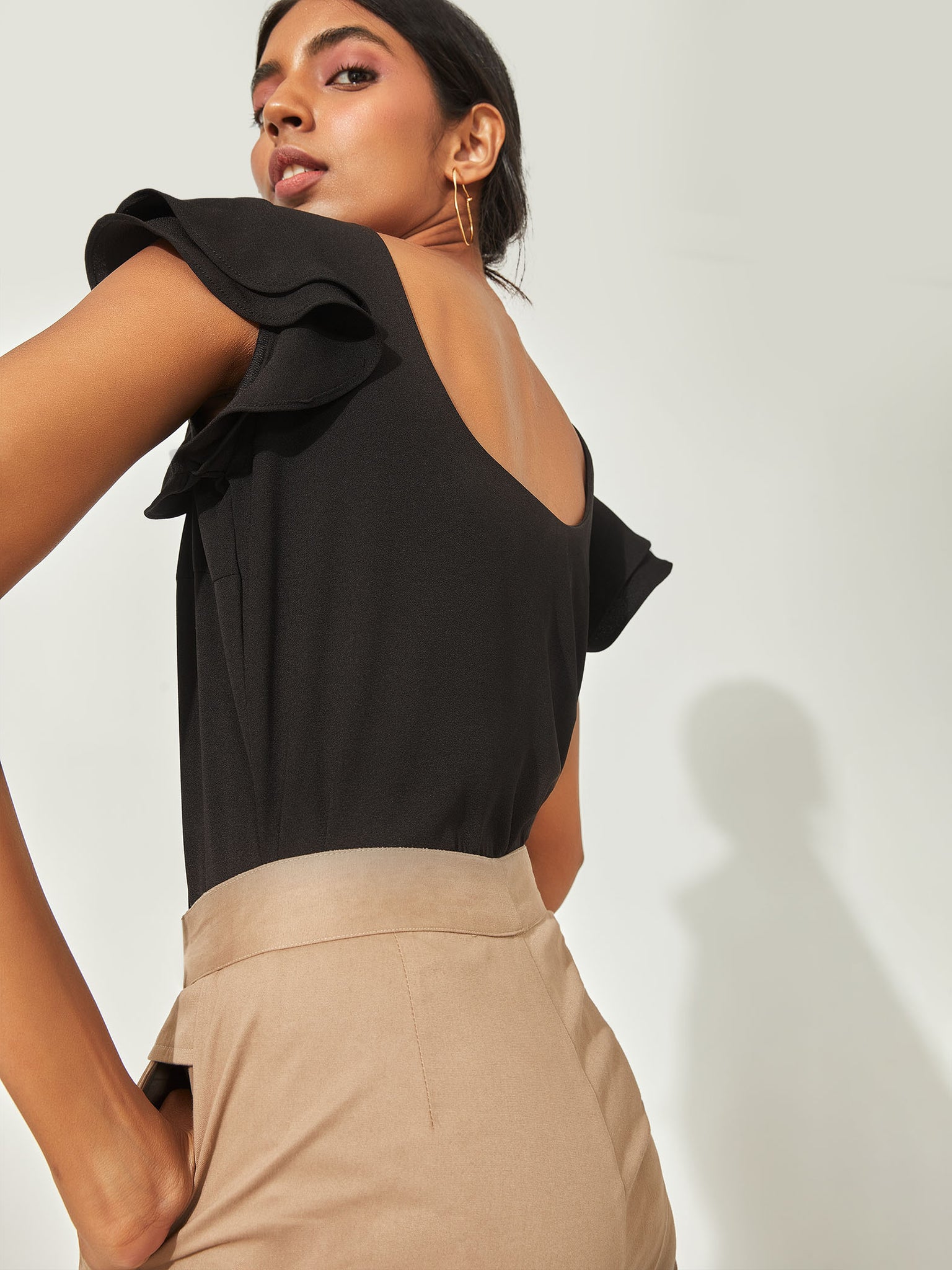 Black Ruffle Sleeve Bodysuit 
Black Ruffle Sleeve Bodysuit