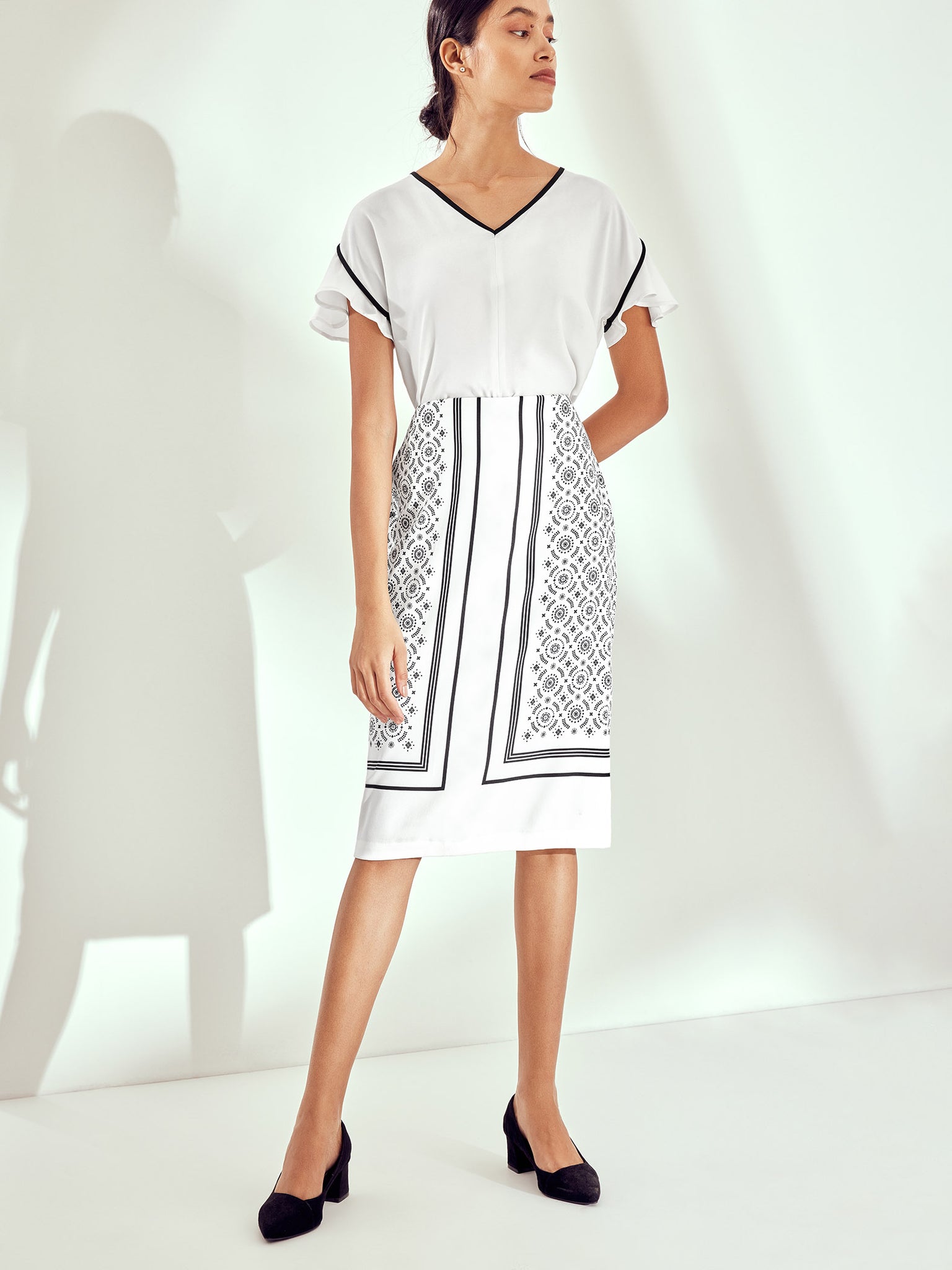 Black & White Printed Skirt
Black & White Printed Skirt