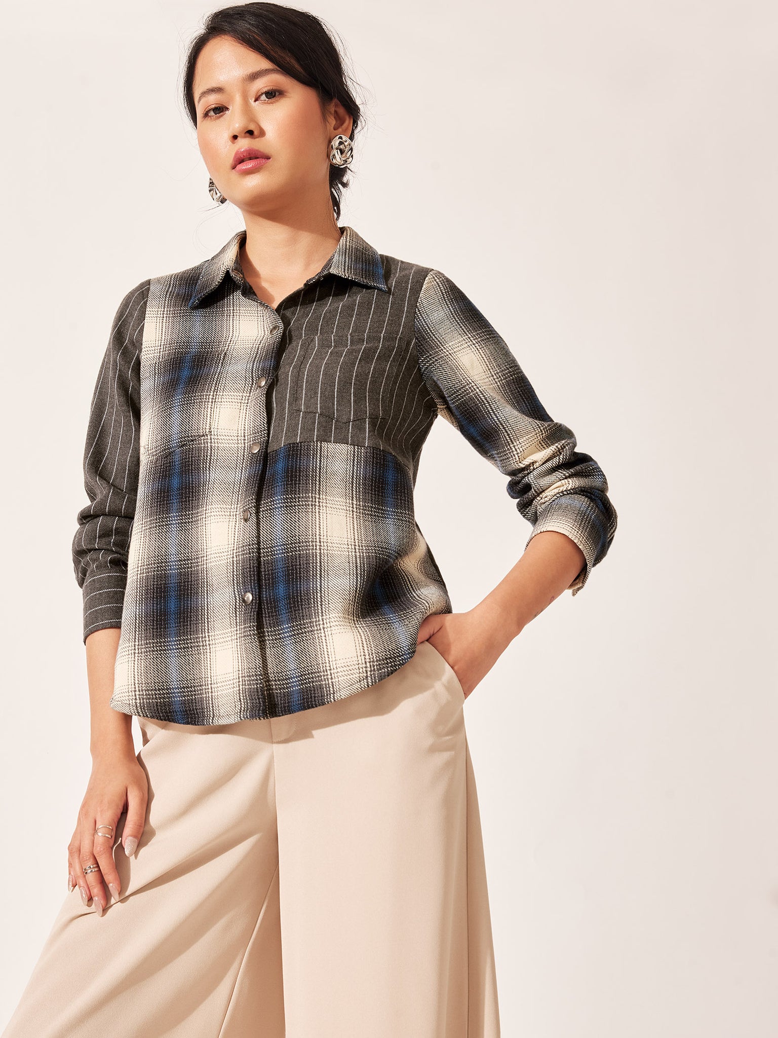 Blue & White Plaid Collar Shirt
Blue & White Plaid Collar Shirt