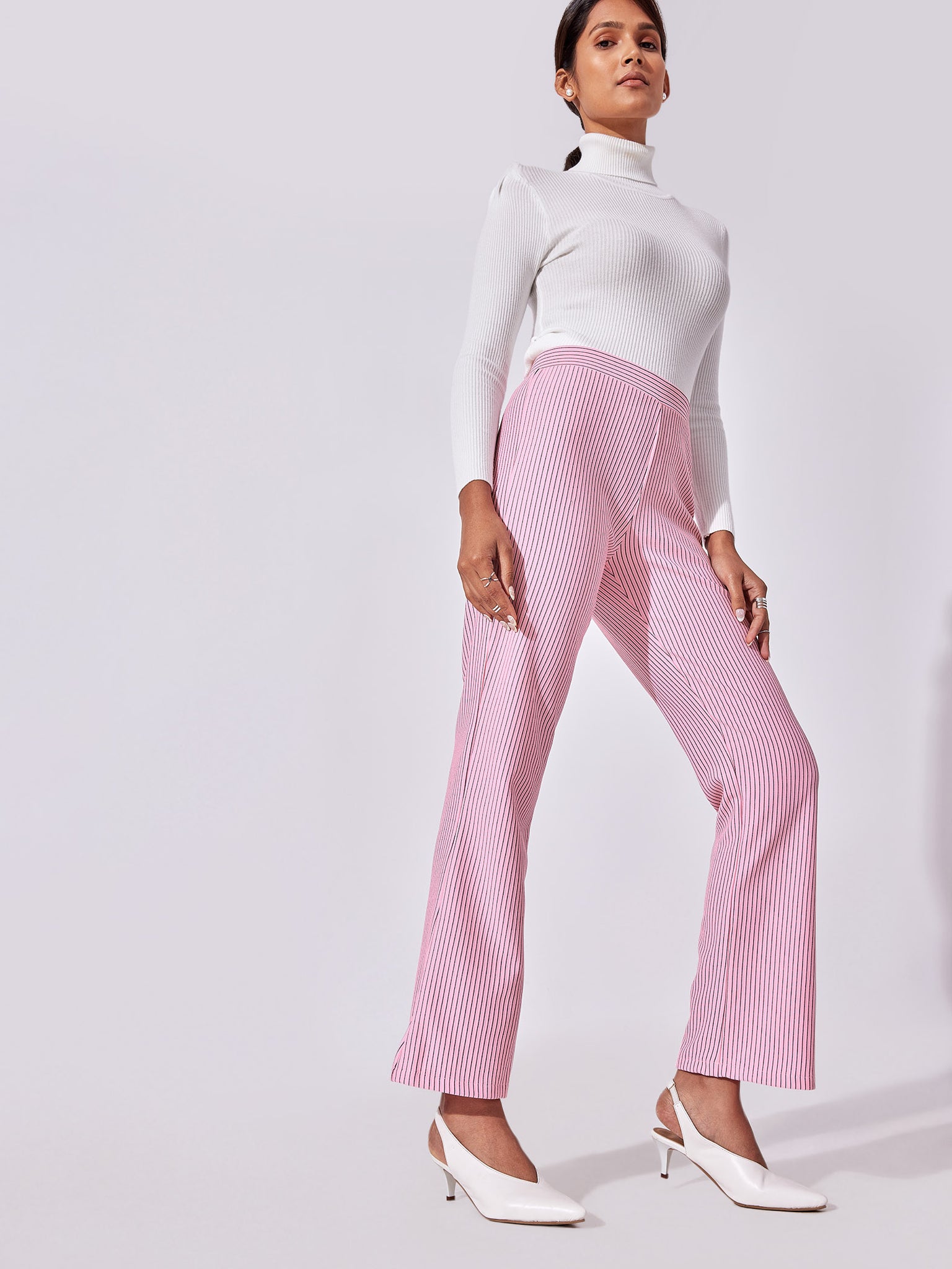 Bubblegum Straight Fit Pants
Bubblegum Straight Fit Pants