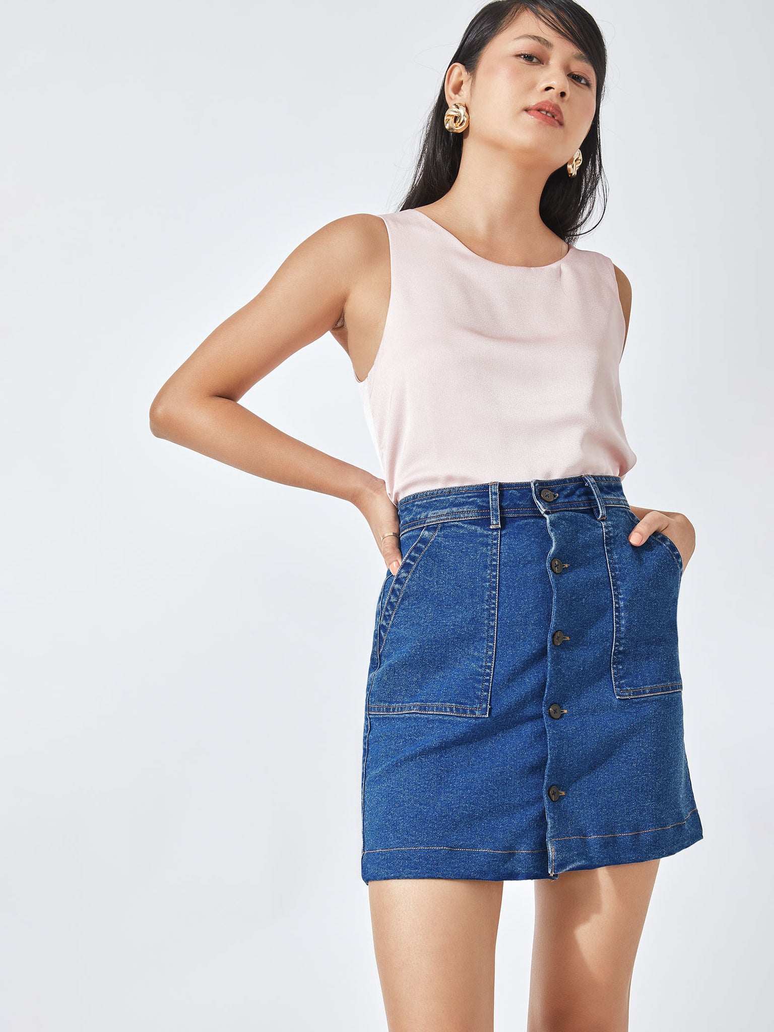 Denim High Waist Mini Skirt
Denim High Waist Mini Skirt