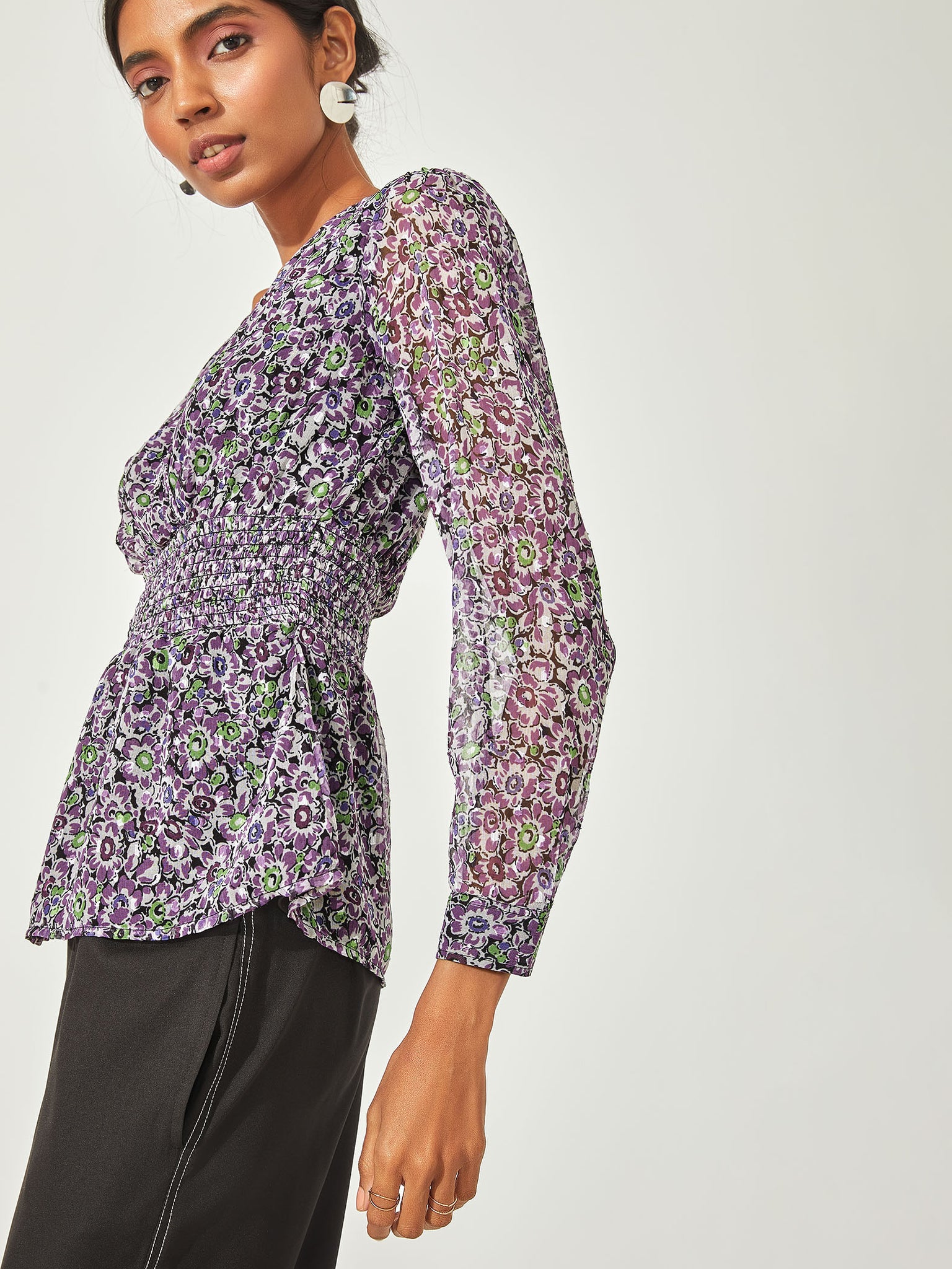 Ditsy Floral Smocked Top
Ditsy Floral Smocked Top