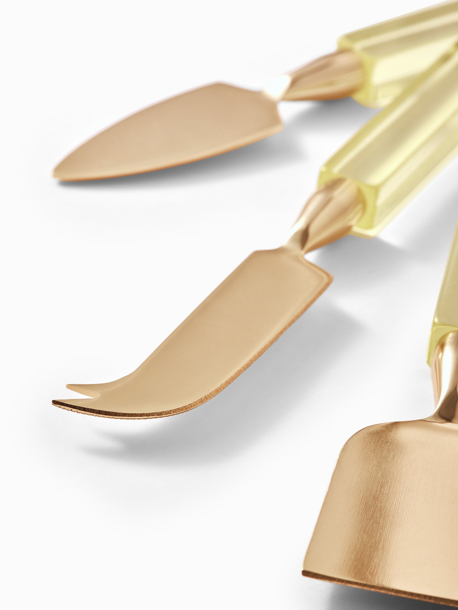 Gold & Acrylic Cheese Knives 
Gold & Acrylic Cheese Knives