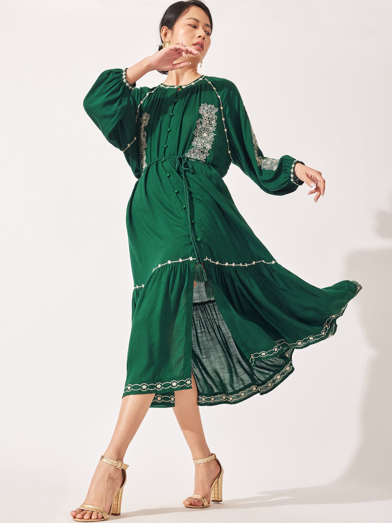 Green Floral Embroidered Dress
Green Floral Embroidered Dress