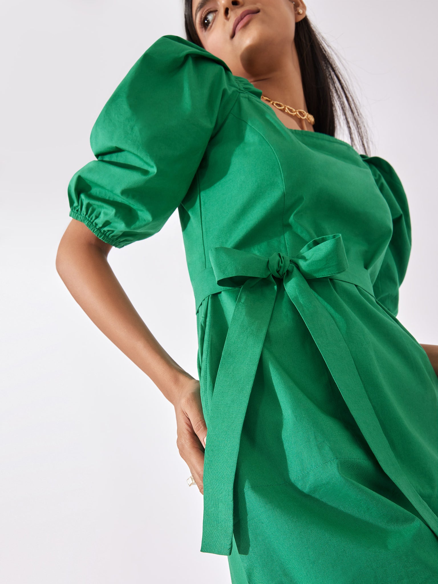 Emerald Puff Sleeve Mini Dress
Emerald Puff Sleeve Mini Dress