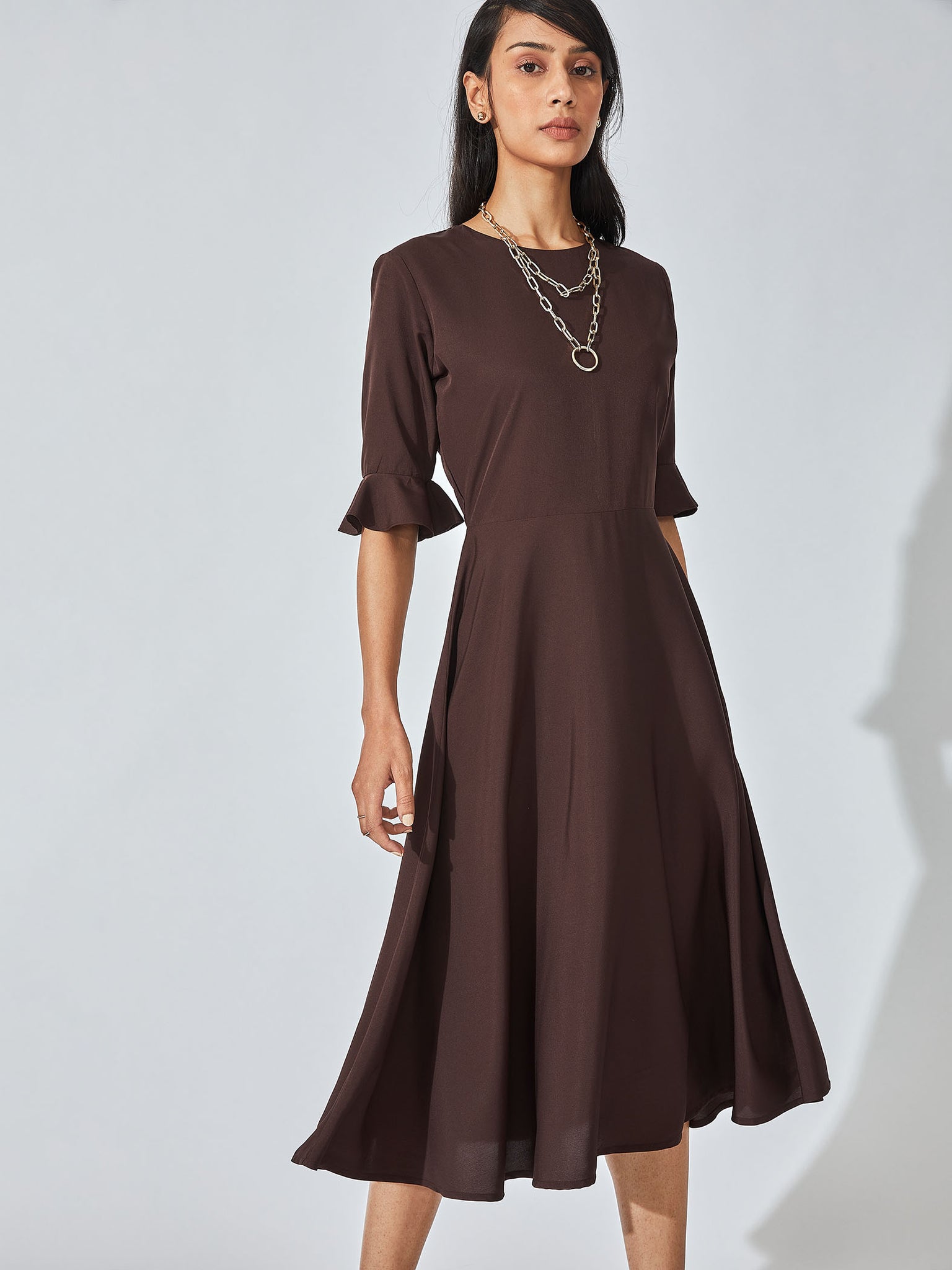 Mocha Midi Dress
Mocha Midi Dress