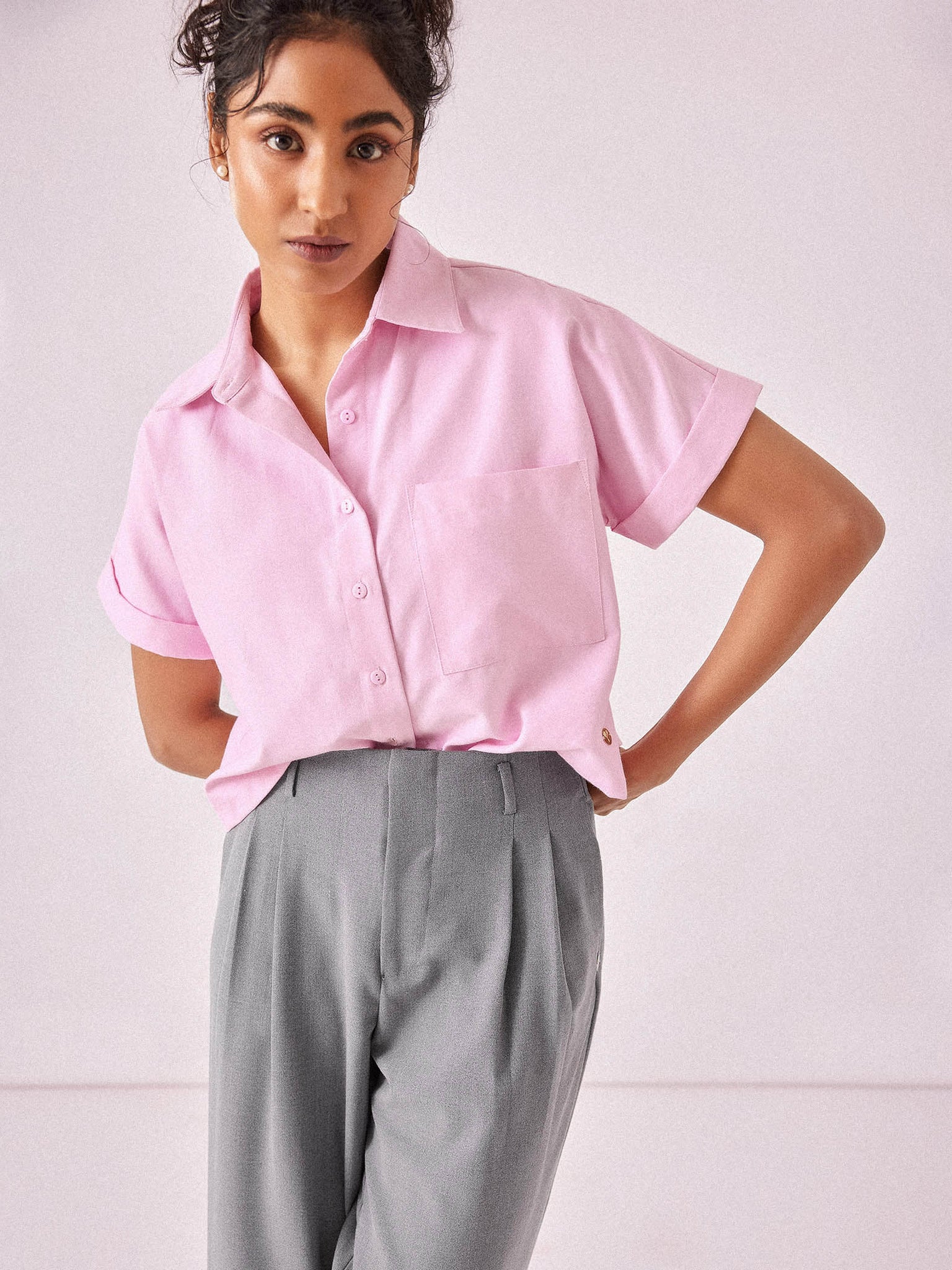 Pale Pink Chambray Boxy Shirt
Pale Pink Chambray Boxy Shirt