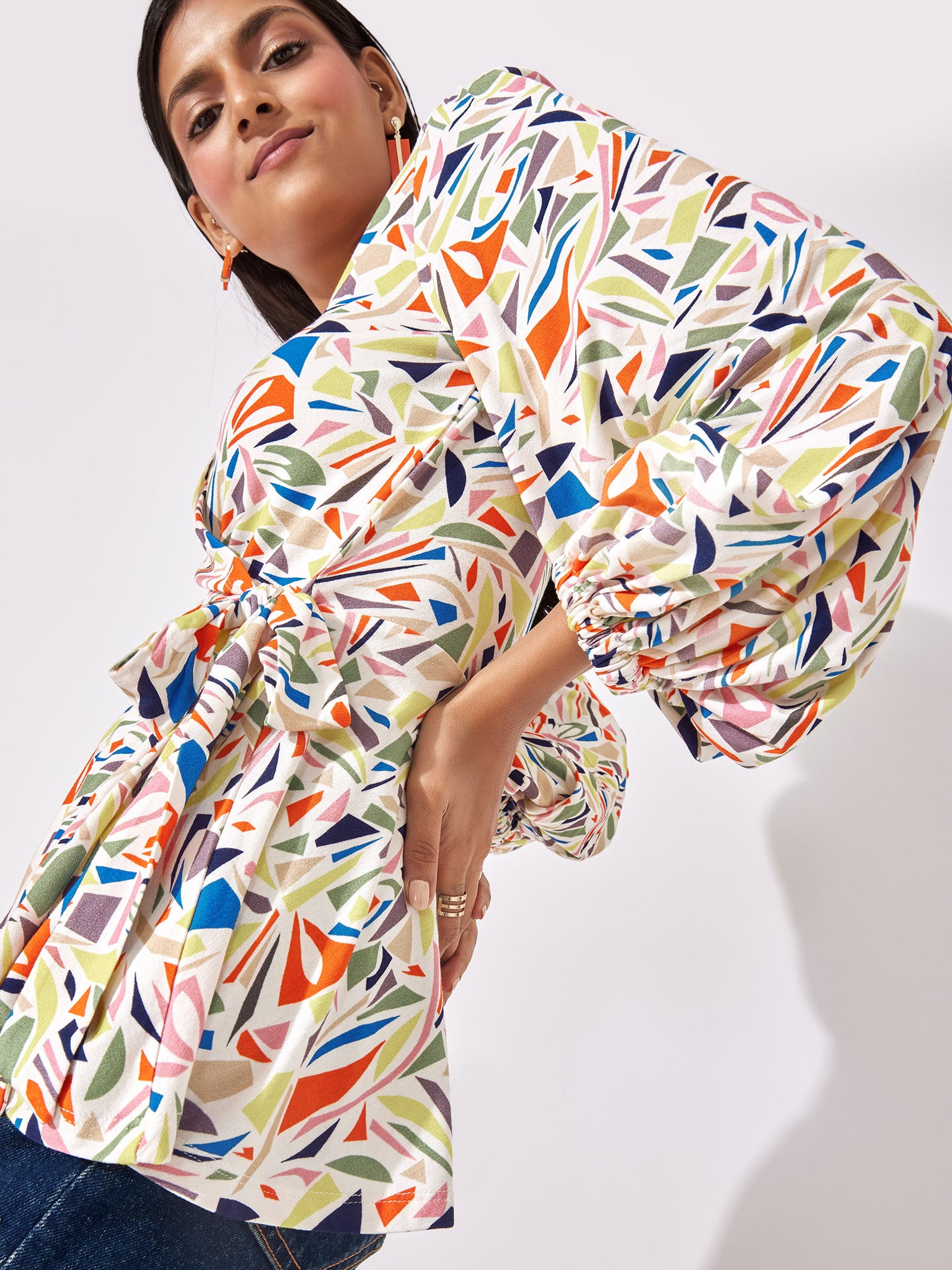 Terrazzo Print Wrap Tie Top
Terrazzo Print Wrap Tie Top