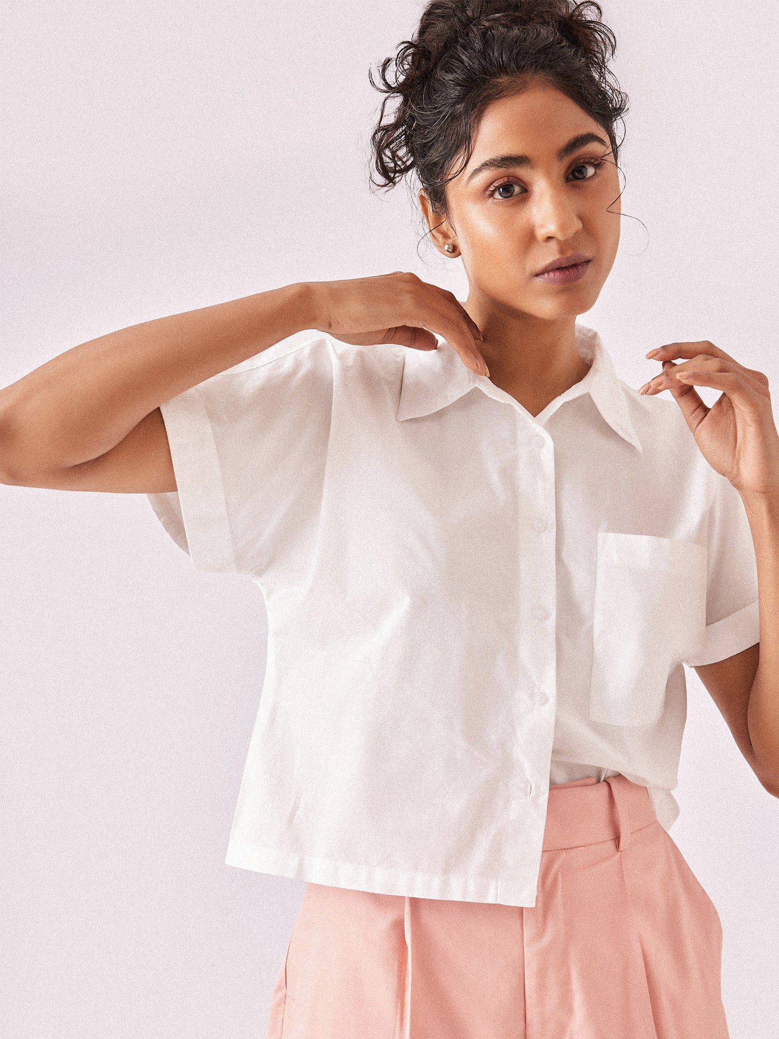 White Cap Sleeved Boxy Shirt
White Cap Sleeved Boxy Shirt