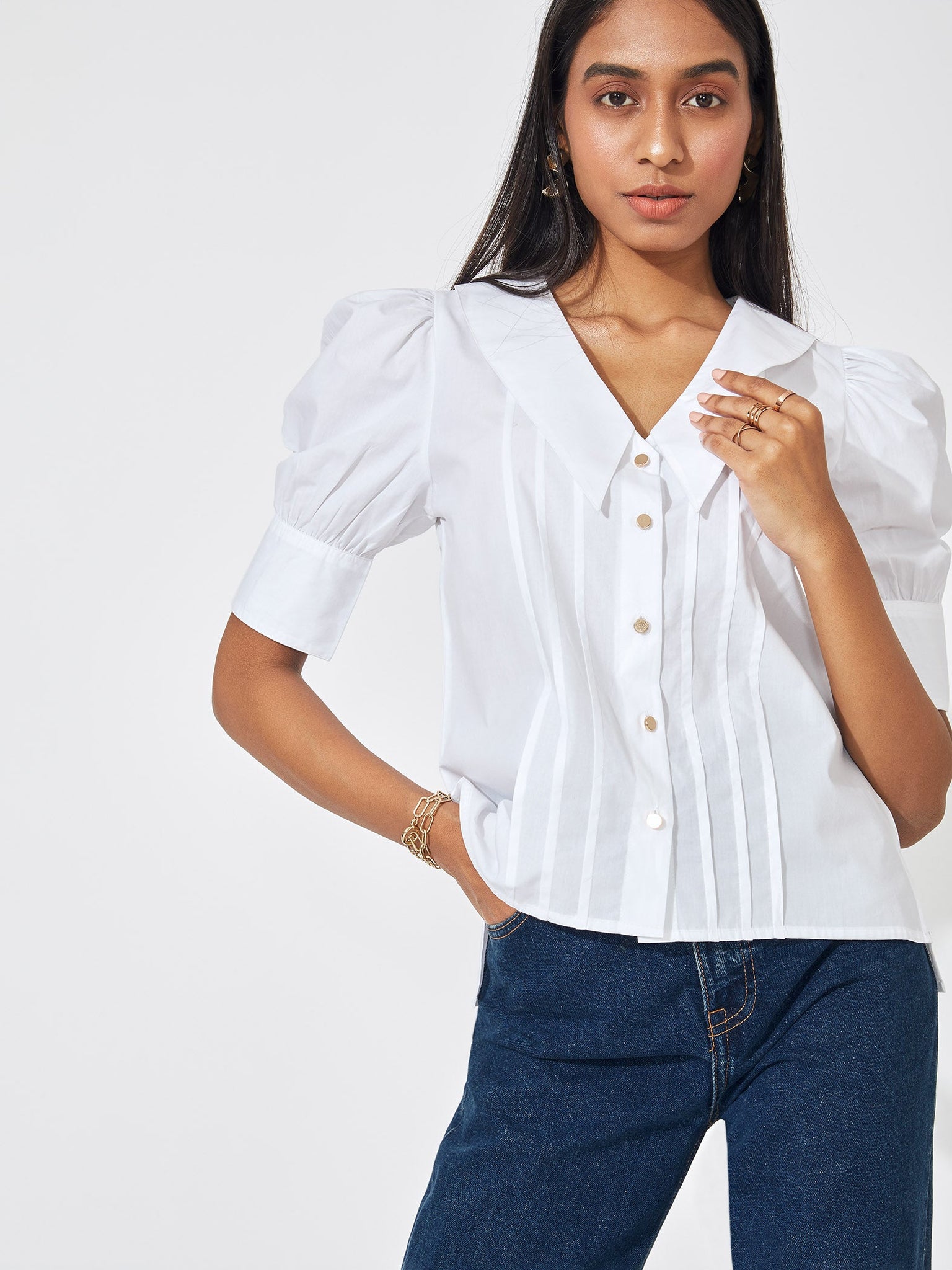 White Puff Sleeved Shirt
White Puff Sleeved Shirt