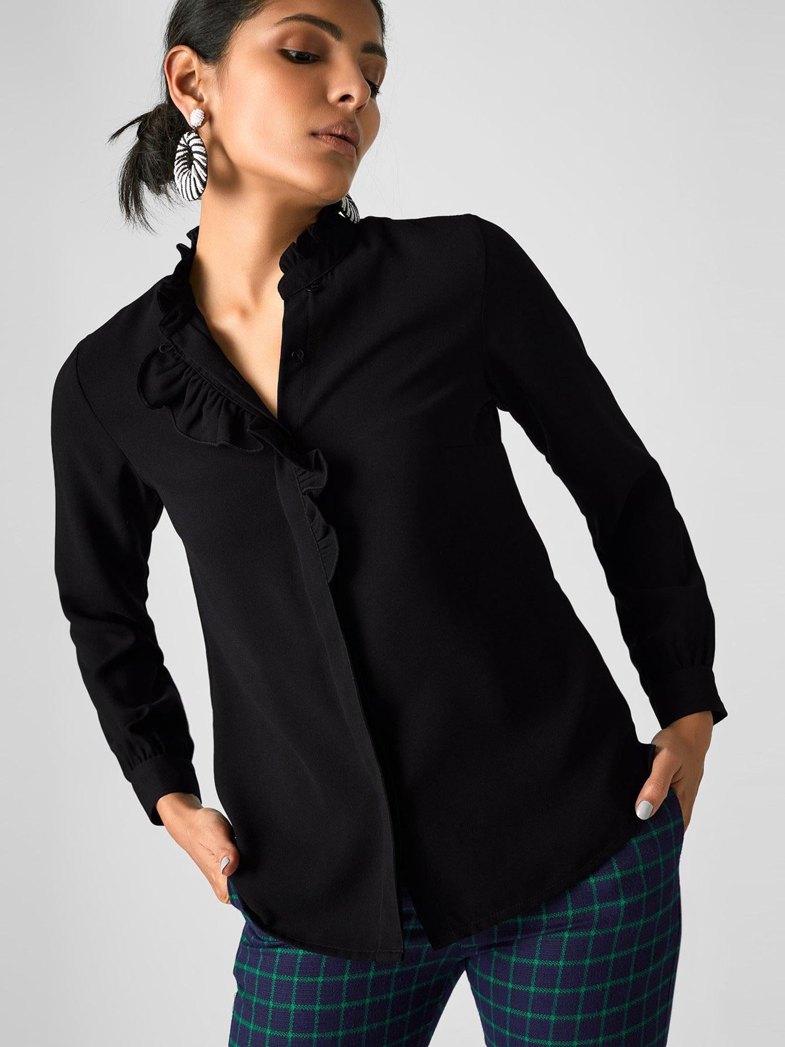Black Ruffle Neck Yoke Shirt
Black Ruffle Neck Yoke Shirt