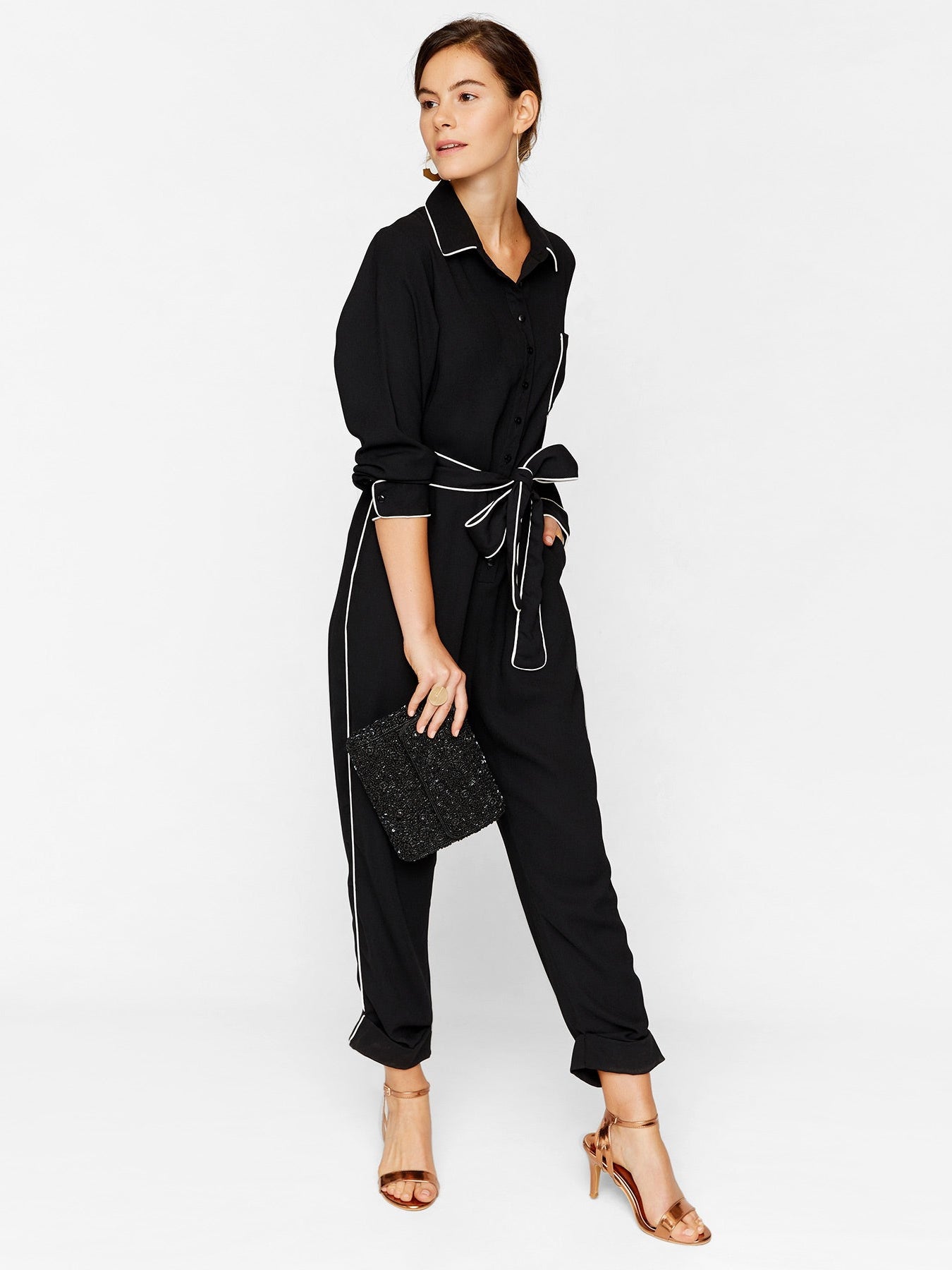 Monochrome Front Tie Jumpsuit
Monochrome Front Tie Jumpsuit