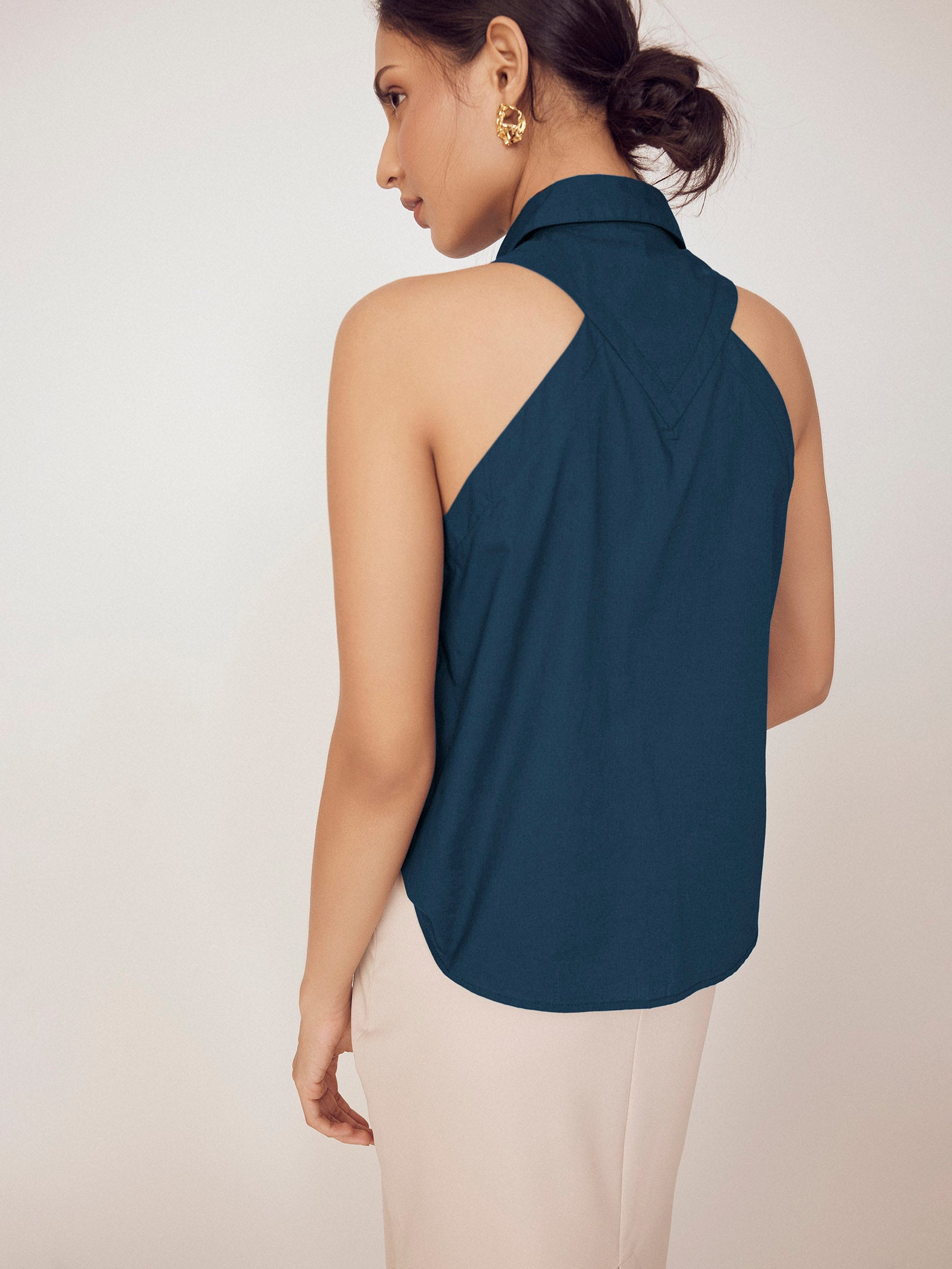 Ink Pin Collar Sleeveless Shirt