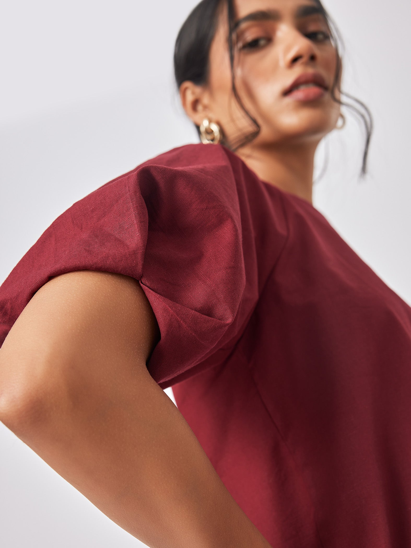 Scarlet Linen Pleated Sleeve Top
