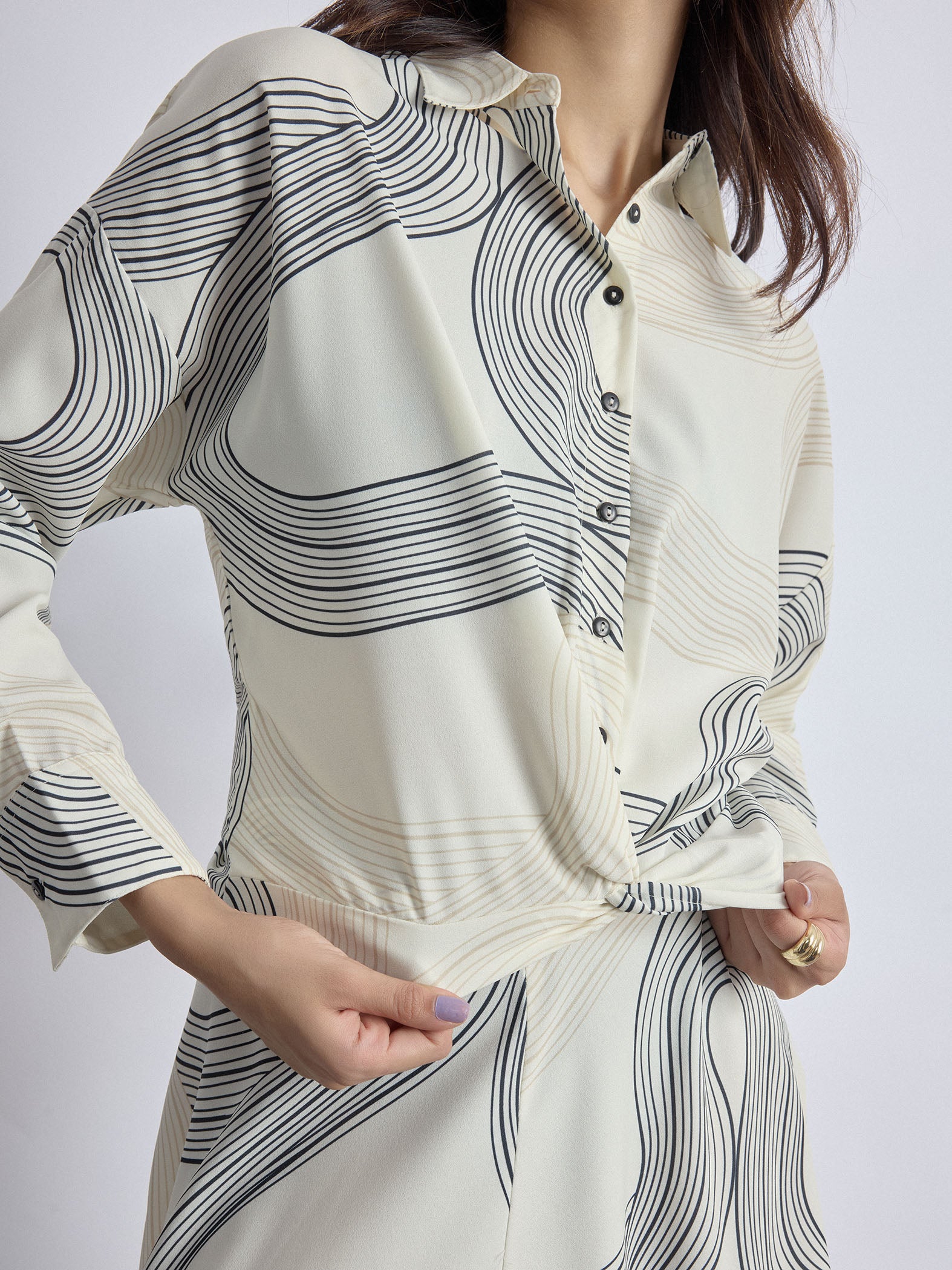 White Groovy Print Twist Hem Shirt