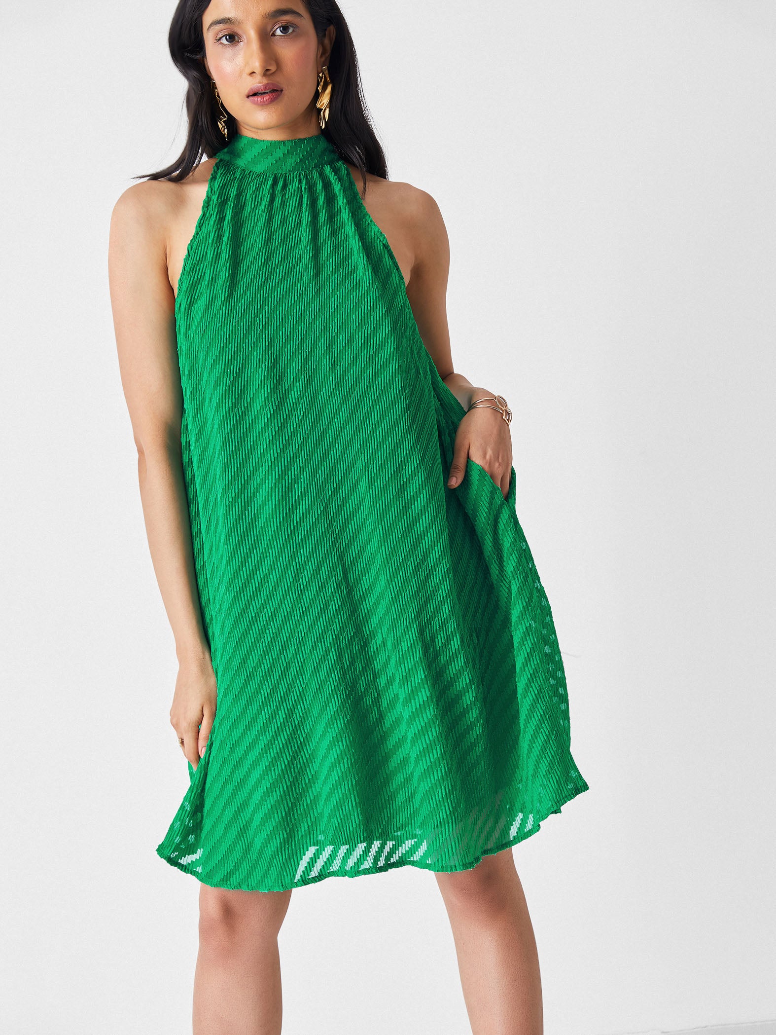 Emerald Sleeveless Pleated Dress