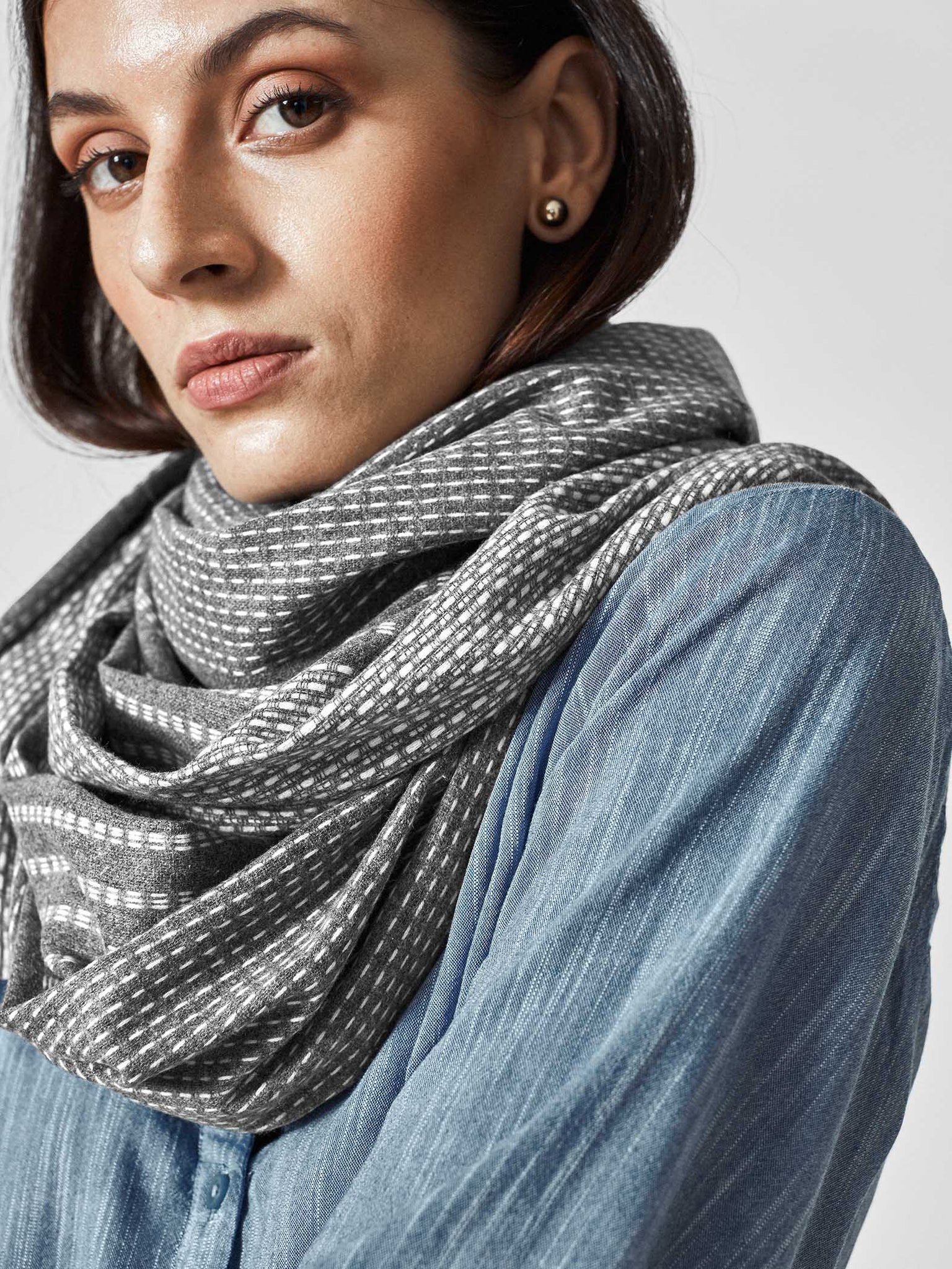 

Gift Product - Grey Line Scarf