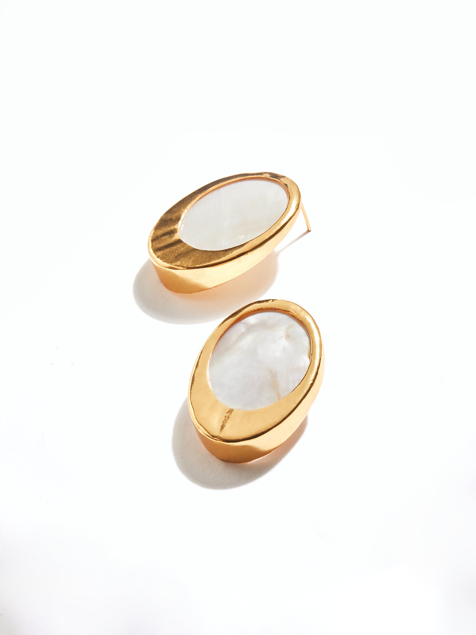 Mother of Pearl Double Circle Studs