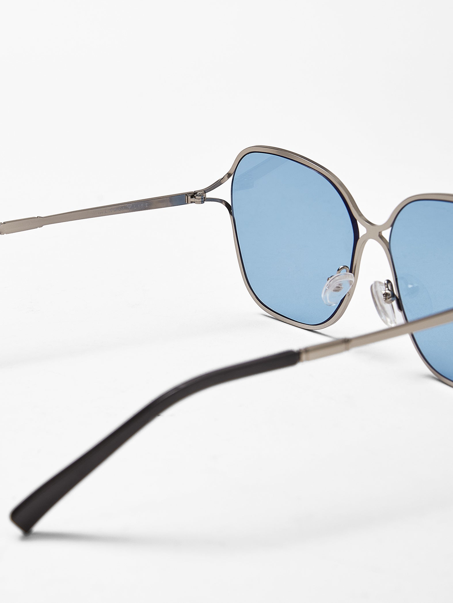 Aqua Metallic Frame Sunglasses