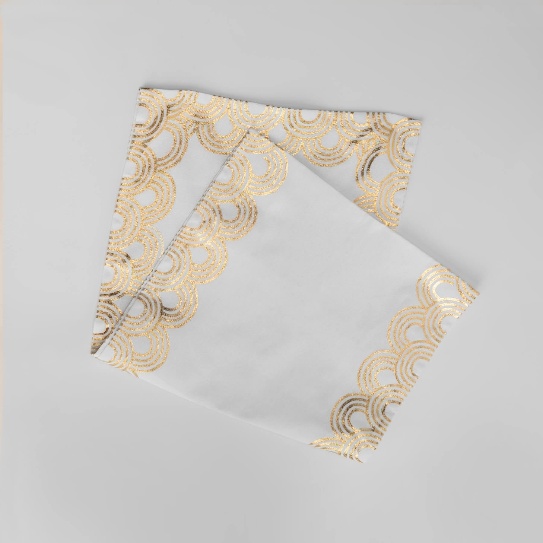 White Scallop Table Runner