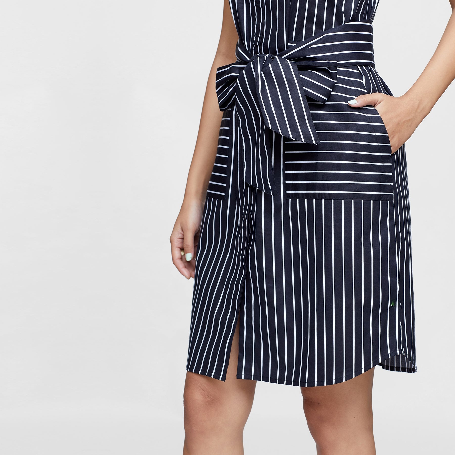 Monochrome Striped Sleeveless Shirt Dress